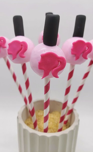 Cake Pop Modelado Barbie