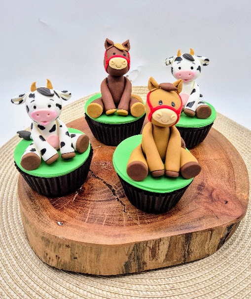 cupcake fazendinha 3d