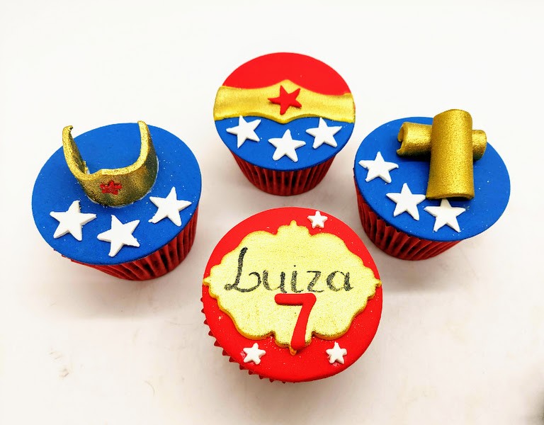 Cupcake Mulher Maravilha