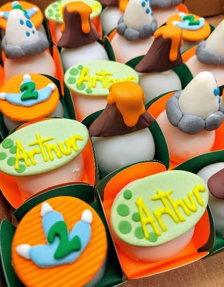 Docinho Glaceado Dino Colorido