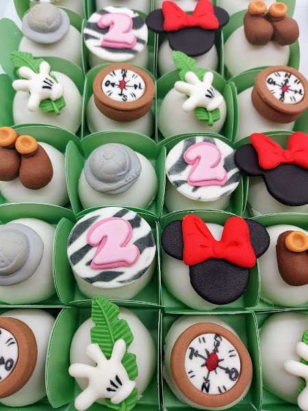 Docinho Glaceado Minnie Safári