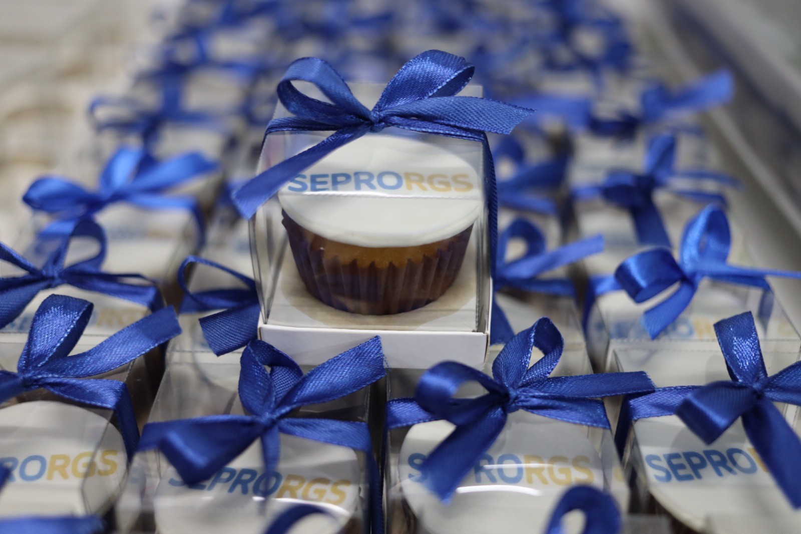 Mini Cupcake Corporativo na Caixa