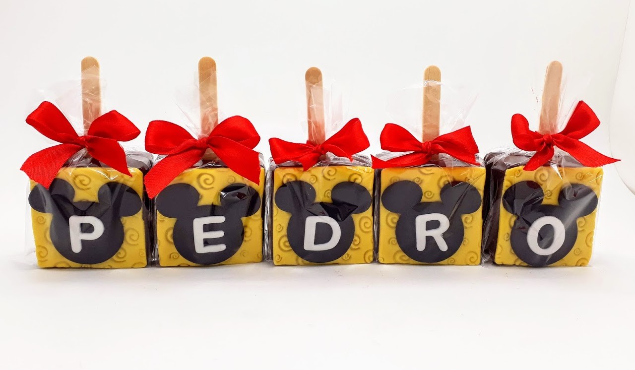 Pão de Mel Mickey Letras