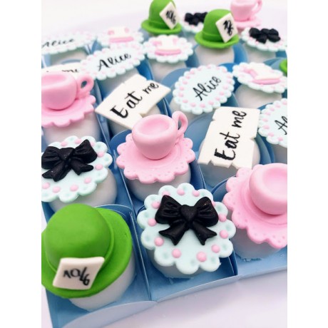 docinhos Alice no País das Maravilhas